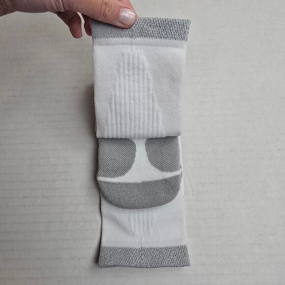 Nike Spark Running Crew Socks Size W7.5-9/M6-7.5 White Cushioned Dri-Fit - Picture 2 of 3